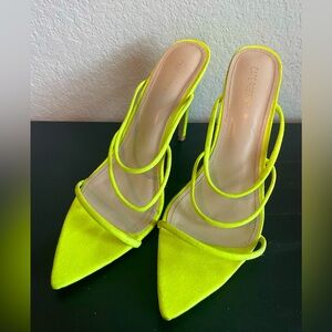 Cape Robin Neon strappy heels ⭐️BUNDLE & SAVE ⭐️